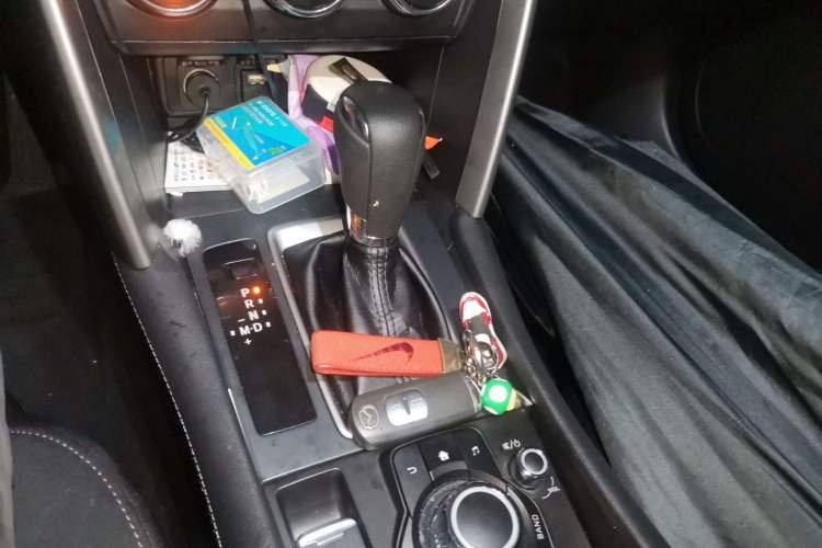 Used Mazda CX-4 2018 2.0L Automatic Two-Wheel Drive Blue Sky Dynamic Version China V Standard Gear Lever
