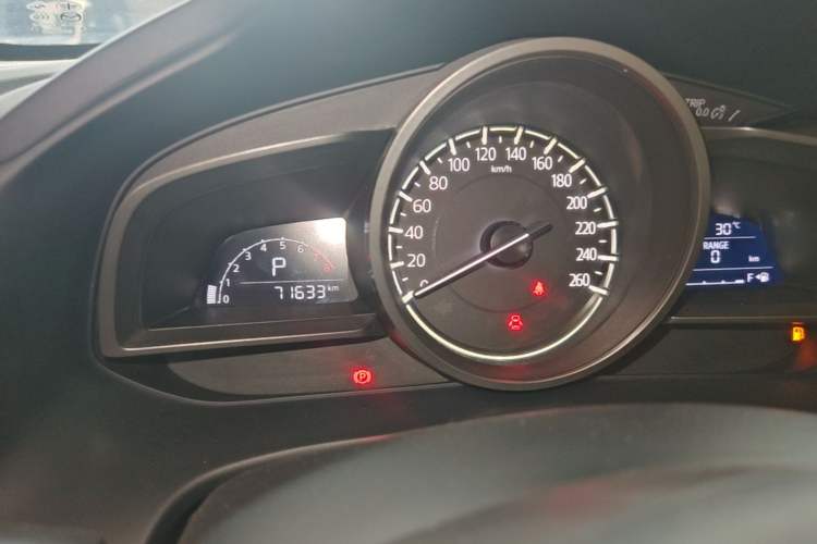 Used Mazda CX-4 2018 2.0L Automatic Two-Wheel Drive Blue Sky Dynamic Version China V Standard Instrument Cluster