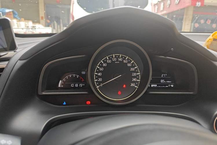 Used Mazda CX-4 2018 2.0L Manual Two-Wheel Drive Blue Sky Dynamic Edition China V Standard Instrument Cluster