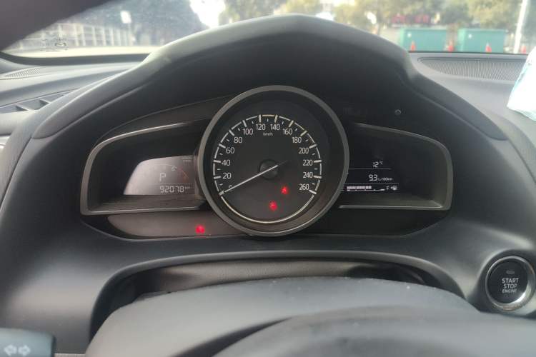 Used Mazda CX-4 2018 2.0L Automatic Two-Wheel Drive Blue Sky Dynamic Version China V Standard Instrument Cluster
