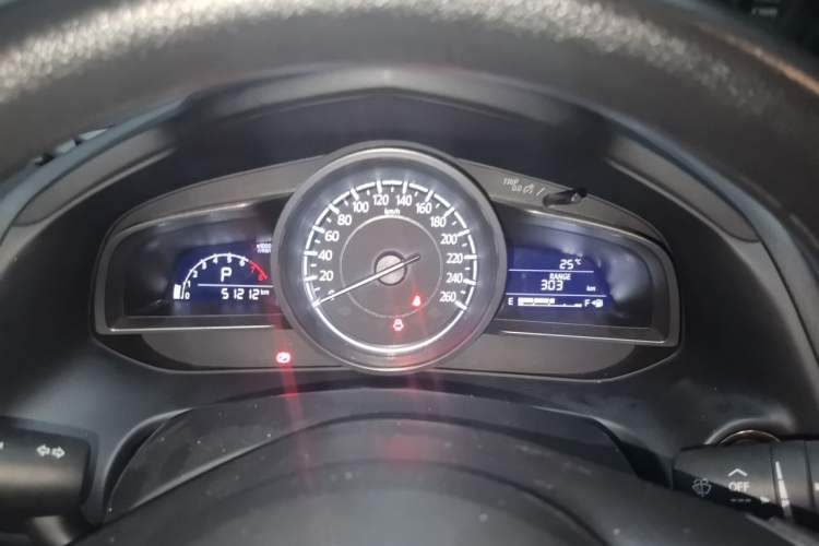 Used Mazda CX-4 2018 2.0L Automatic Two-Wheel Drive Blue Sky Dynamic Version China V Standard Instrument Cluster