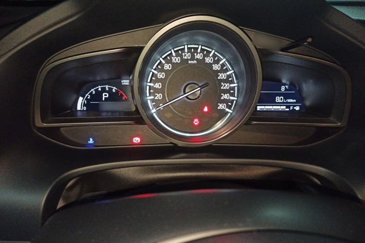 Used Mazda CX-4 2018 2.0L Automatic Two-Wheel Drive Blue Sky Dynamic Version China V Standard Instrument Cluster