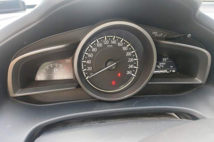 Used Mazda CX-4 2018 2.0L Automatic Two-Wheel Drive Blue Sky Dynamic Version China VI Standard Instrument Cluster