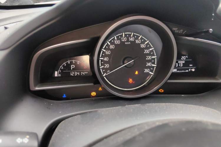Used Mazda CX-4 2018 2.0L Automatic Two-Wheel Drive Blue Sky Luxury Edition Instrument Cluster
