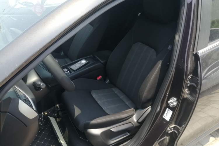 Used Mazda CX-4 2018 2.0L Automatic Two-Wheel Drive Blue Sky Dynamic Version China V Standard Left Front Seat