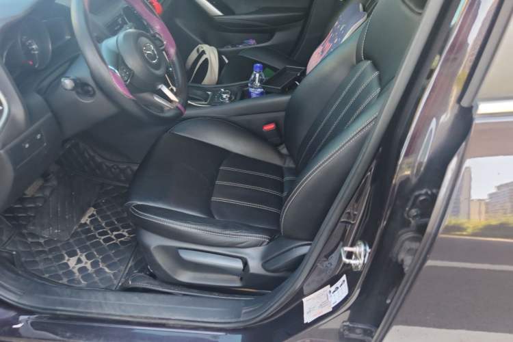 Used Mazda CX-4 2018 2.0L Automatic Two-Wheel Drive Blue Sky Dynamic Version China VI Standard Left Front Seat