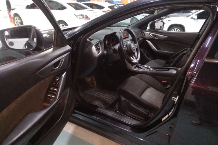 Used Mazda CX-4 2018 2.0L Automatic Two-Wheel Drive Blue Sky Dynamic Version China V Standard Left Front Seat