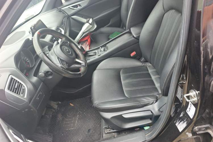 Used Mazda CX-4 2018 2.0L Automatic Two-Wheel Drive Blue Sky Exploration Version China V Standard Left Front Seat