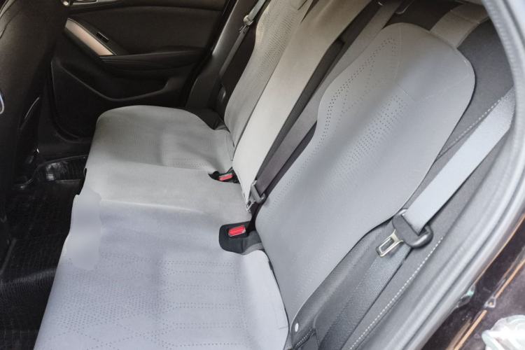 Used Mazda CX-4 2018 2.0L Automatic Two-Wheel Drive Blue Sky Dynamic Version China V Standard Left Rear Seat