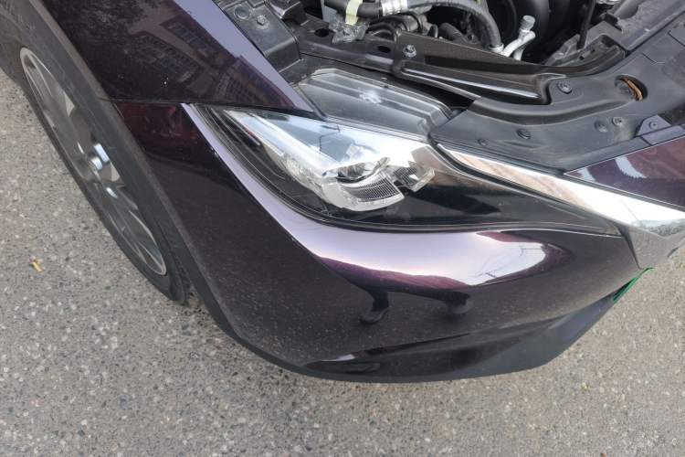 Used Mazda CX-4 2018 2.5L Automatic 4x4 Skyactiv GT Sport Edition China V Standard Right Front Headlight