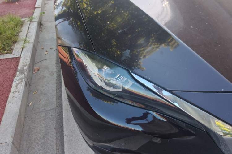 Used Mazda CX-4 2018 2.0L Automatic Two-Wheel Drive Blue Sky Dynamic Version China VI Standard Right Front Headlight