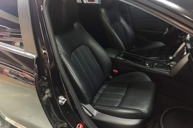 Used Mazda CX-4 2018 2.0L Automatic Two-Wheel Drive Blue Sky Dynamic Version China VI Standard Right Front Seat