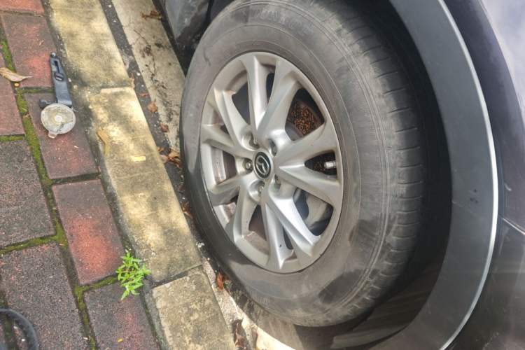 Used Mazda CX-4 2018 2.0L Automatic Two-Wheel Drive Blue Sky Exploration Version China V Standard Right Front Wheel Hub