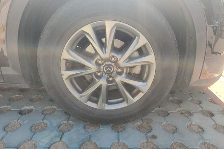 Used Mazda CX-4 2018 2.0L Automatic Two-Wheel Drive Blue Sky Leading Edition China V Standard Right Front Wheel Hub