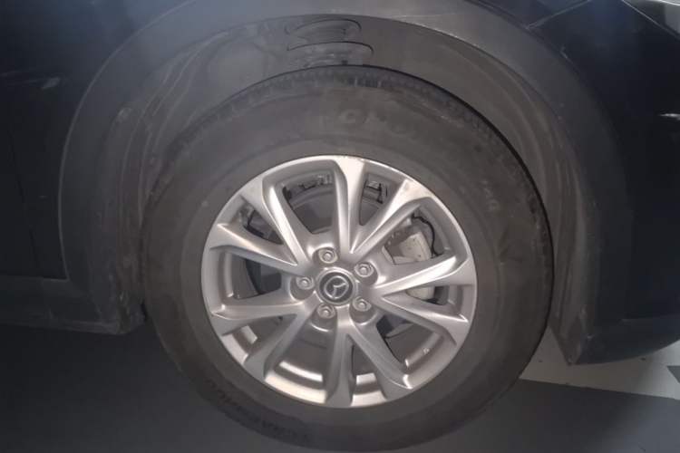 Used Mazda CX-4 2018 2.0L Automatic Two-Wheel Drive Blue Sky Dynamic Version China V Standard Right Front Wheel Hub