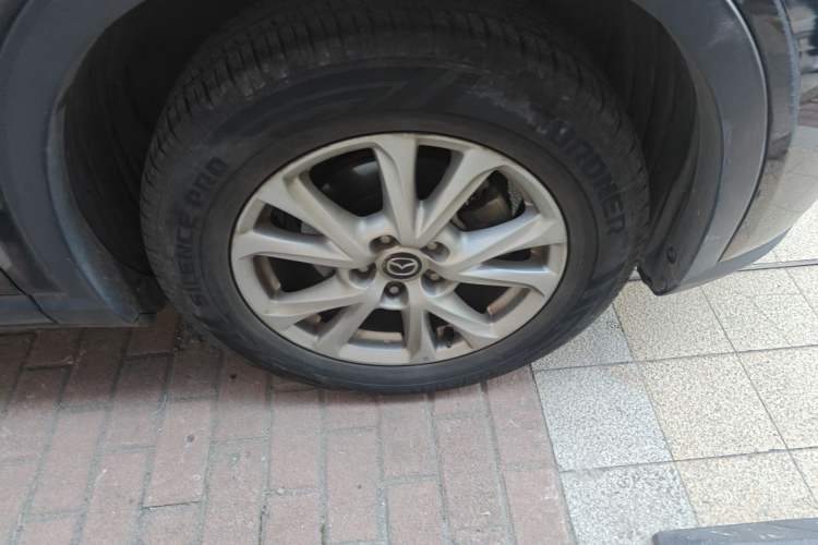 Used Mazda CX-4 2018 2.0L Automatic Two-Wheel Drive Blue Sky Dynamic Version China VI Standard Right Front Wheel Hub