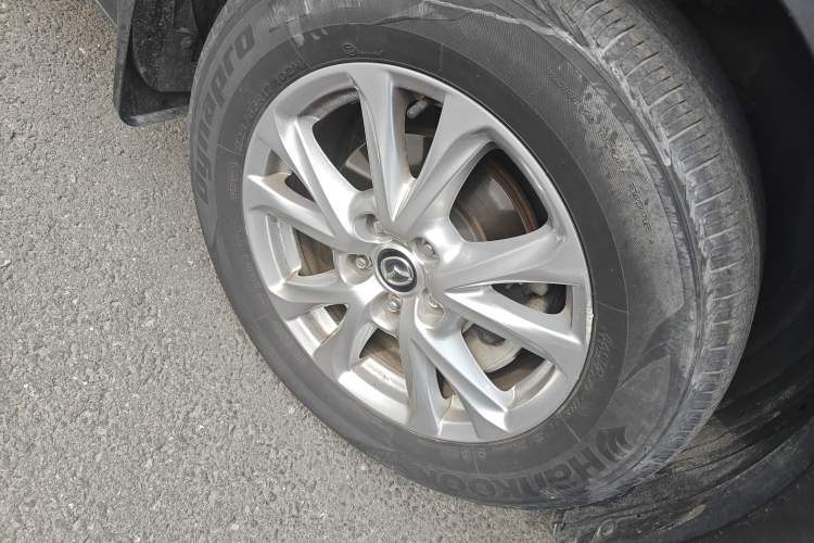 Used Mazda CX-4 2018 2.0L Automatic Two-Wheel Drive Blue Sky Dynamic Version China VI Standard Right Front Wheel Hub