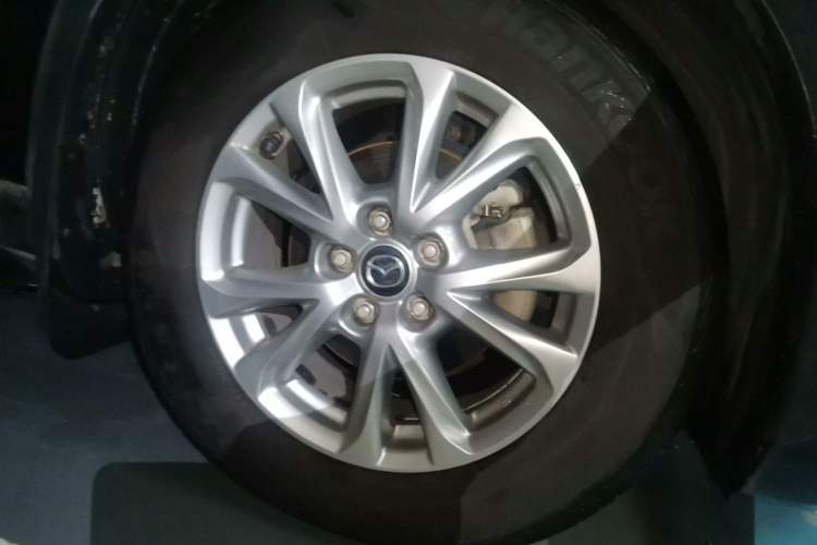 Used Mazda CX-4 2018 2.0L Automatic Two-Wheel Drive Blue Sky Dynamic Version China V Standard Right Front Wheel Hub