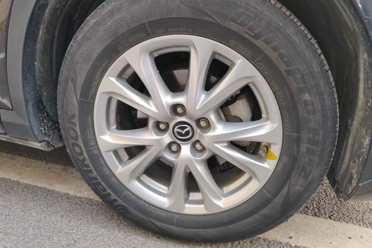Used Mazda CX-4 2018 2.0L Automatic Two-Wheel Drive Blue Sky Luxury Edition Right Front Wheel Hub