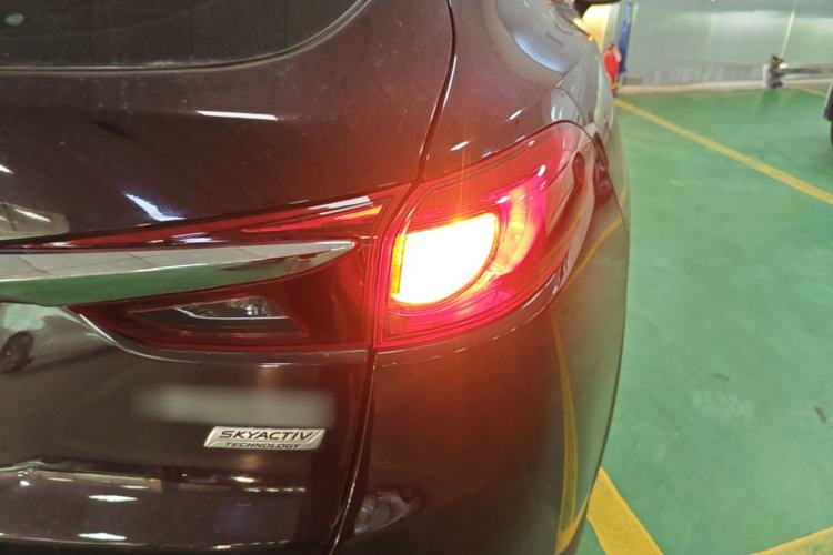 Used Mazda CX-4 2018 2.0L Automatic Two-Wheel Drive Blue Sky Dynamic Version China V Standard Right Rear Taillight
