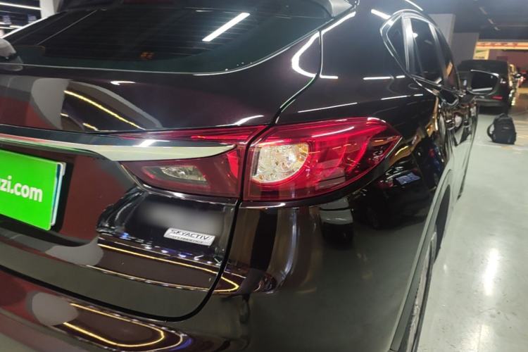 Used Mazda CX-4 2018 2.0L Automatic Two-Wheel Drive Blue Sky Dynamic Version China VI Standard Right Rear Taillight