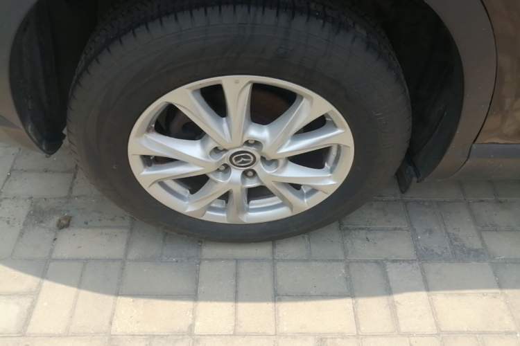Used Mazda CX-4 2018 2.0L Automatic Two-Wheel Drive Blue Sky Dynamic Version China V Standard Right Rear Wheel Hub