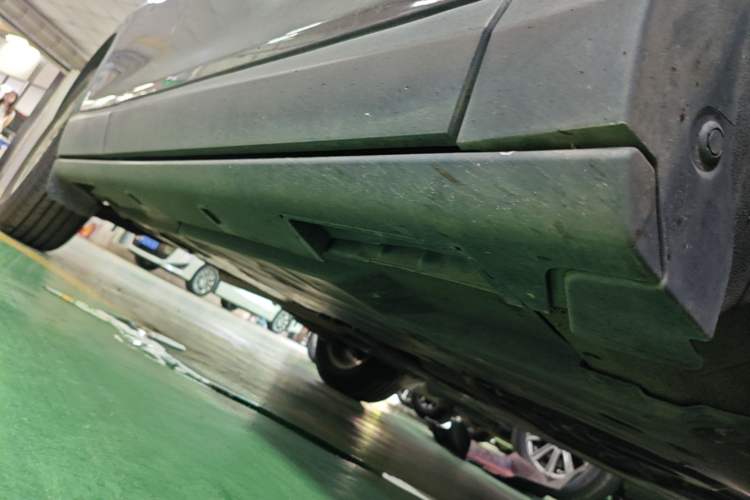 Used Mazda CX-4 2018 2.0L Automatic Two-Wheel Drive Blue Sky Dynamic Version China V Standard Right Side Sill