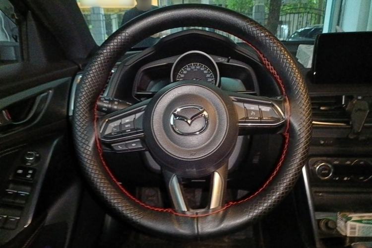 Used Mazda CX-4 2018 2.5L Automatic 4x4 Sky Blue Passion Tech Limited Edition Steering Wheel