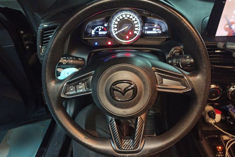 Used Mazda CX-4 2018 2.0L Automatic Two-Wheel Drive Blue Sky Dynamic Version China V Standard Steering Wheel