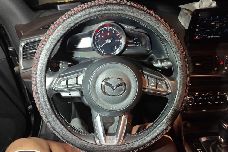Used Mazda CX-4 2018 2.0L Automatic Two-Wheel Drive Blue Sky Leading Edition China V Standard Steering Wheel