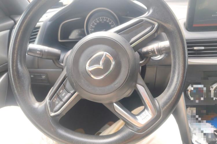 Used Mazda CX-4 2018 2.0L Automatic Two-Wheel Drive Blue Sky Dynamic Version China VI Standard Steering Wheel