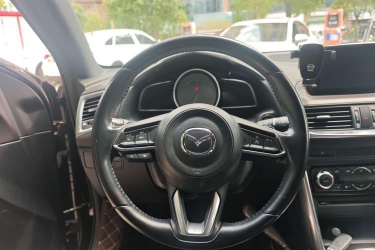 Used Mazda CX-4 2018 2.0L Automatic Two-Wheel Drive Blue Sky Leading Edition China V Standard Steering Wheel
