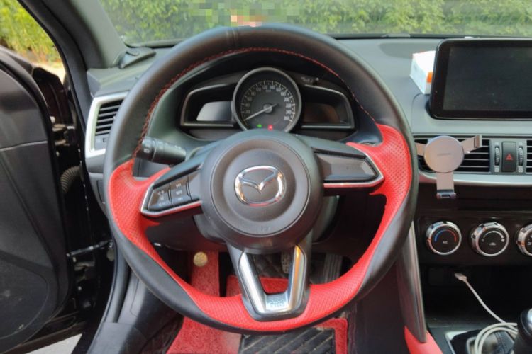 Used Mazda CX-4 2018 2.0L Manual Two-Wheel Drive Blue Sky Dynamic Edition China V Standard Steering Wheel
