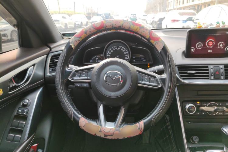 Used Mazda CX-4 2018 2.0L Automatic Two-Wheel Drive Blue Sky Luxury Edition Steering Wheel
