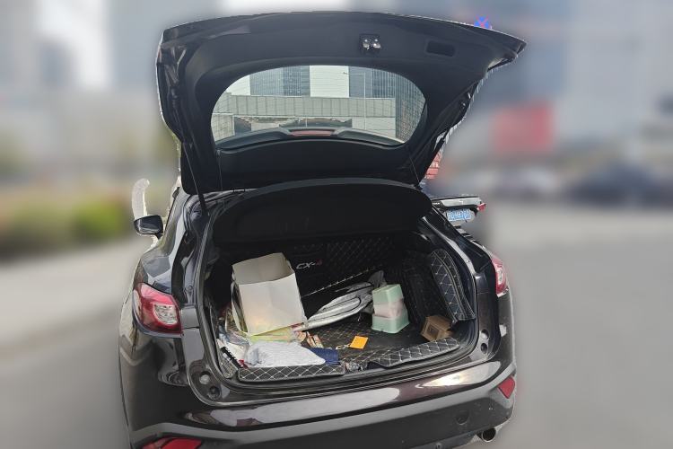 Used Mazda CX-4 2018 2.0L Automatic Two-Wheel Drive Blue Sky Dynamic Version China VI Standard Trunk