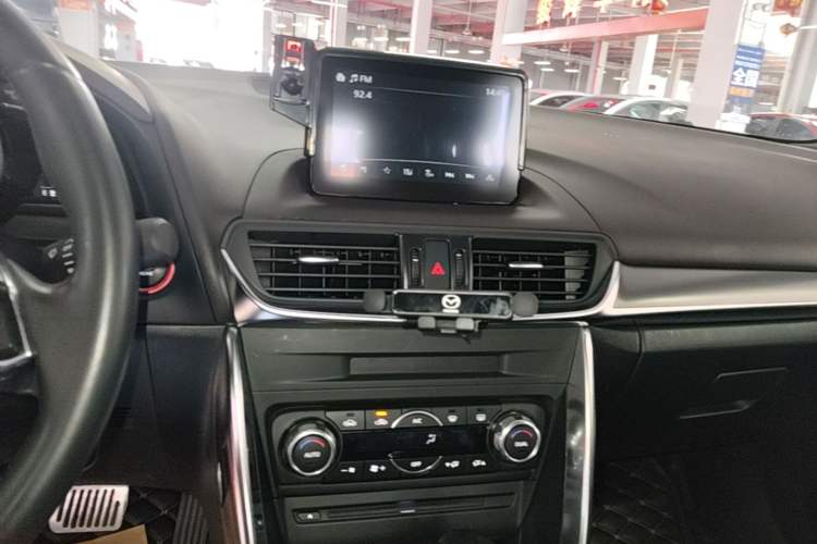 Used Mazda CX-4 2018 2.0L Automatic Two-Wheel Drive Blue Sky Luxury Edition Audio And AC Panel