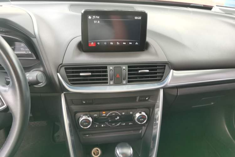 Used Mazda CX-4 2018 2.0L Automatic Two-Wheel Drive Blue Sky Leading Edition China V Standard Audio And AC Panel