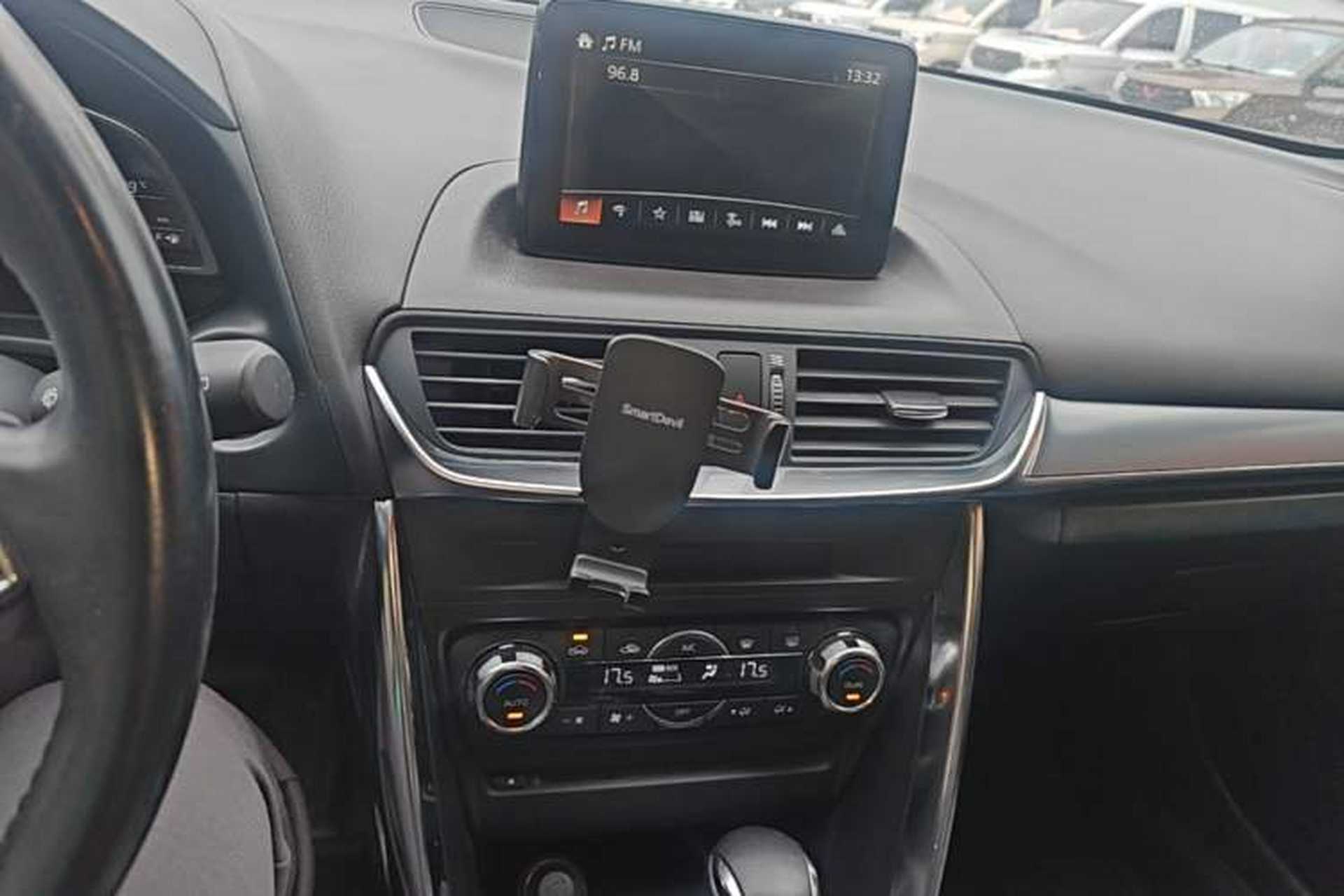Used Mazda CX-4 2018 2.0L Automatic Two-Wheel Drive Blue Sky Premium Upgrade Version China V Standard Audio And AC Panel