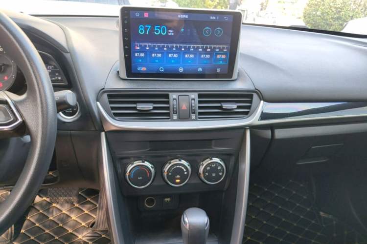 Used Mazda CX-4 2018 2.0L Automatic Two-Wheel Drive Blue Sky Dynamic Version China V Standard Audio And AC Panel
