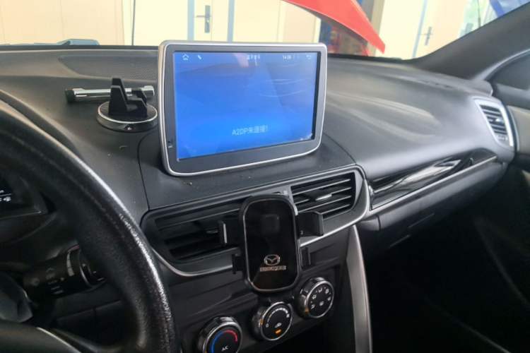 Used Mazda CX-4 2018 2.0L Automatic Two-Wheel Drive Blue Sky Dynamic Version China V Standard Audio And AC Panel