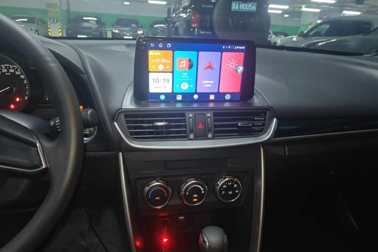 Used Mazda CX-4 2018 2.0L Automatic Two-Wheel Drive Blue Sky Dynamic Version China V Standard Audio And AC Panel
