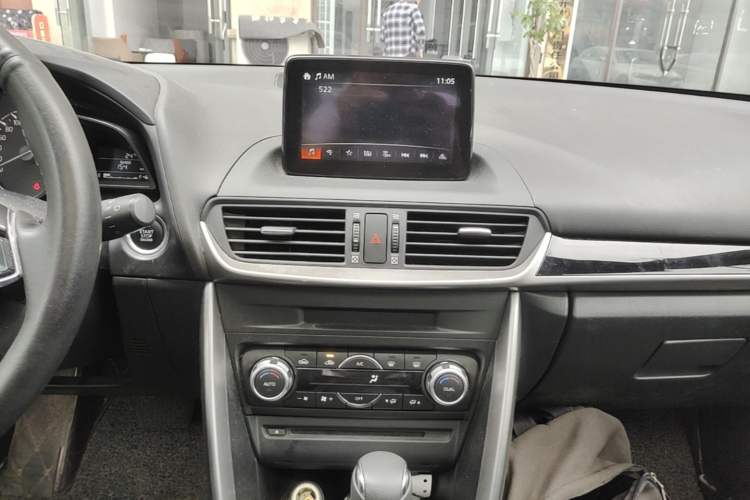 Used Mazda CX-4 2018 2.0L Automatic Two-Wheel Drive Blue Sky Exploration Version China V Standard Audio And AC Panel