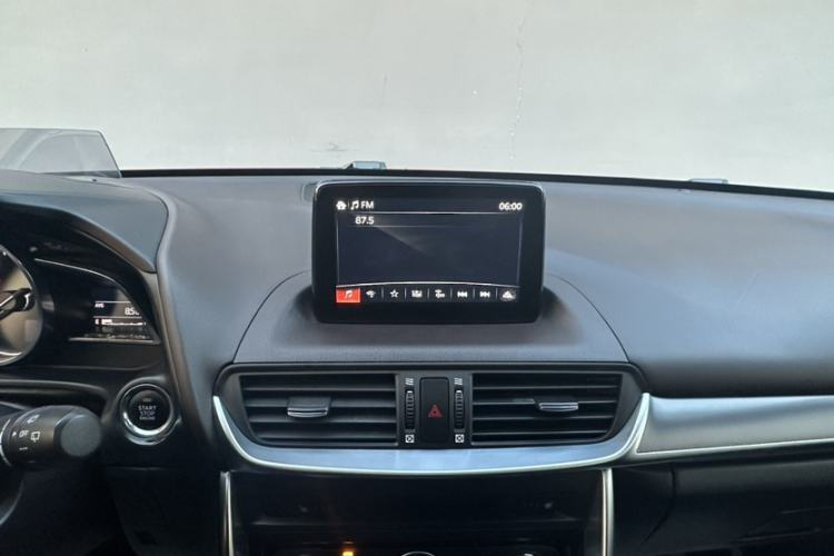 Used Mazda CX-4 2018 2.0L Automatic Two-Wheel Drive Blue Sky Leading Edition China V Standard Audio And AC Panel