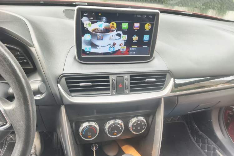 Used Mazda CX-4 2018 2.0L Automatic Two-Wheel Drive Blue Sky Dynamic Version China V Standard Audio And AC Panel