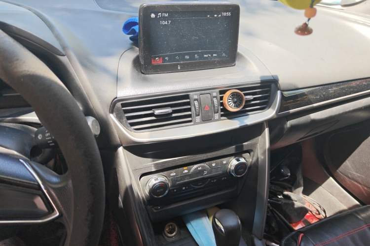 Used Mazda CX-4 2018 2.0L Automatic 2WD ZhiLing Tech Edition China V Standard Audio And AC Panel