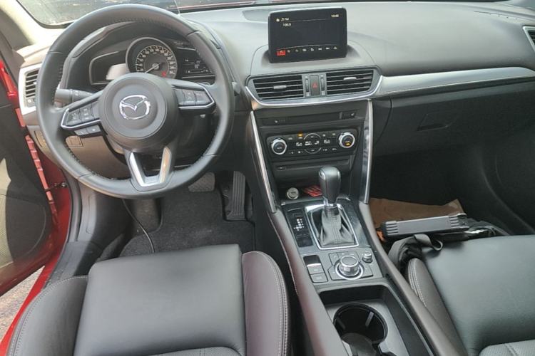 Used Mazda CX-4 2018 2.5L Automatic 4x4 Sky Blue Passion Tech Limited Edition Center Console