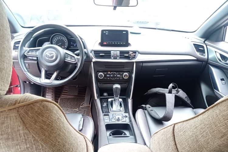 Used Mazda CX-4 2018 2.0L Automatic Two-Wheel Drive Blue Sky Luxury Edition Center Console