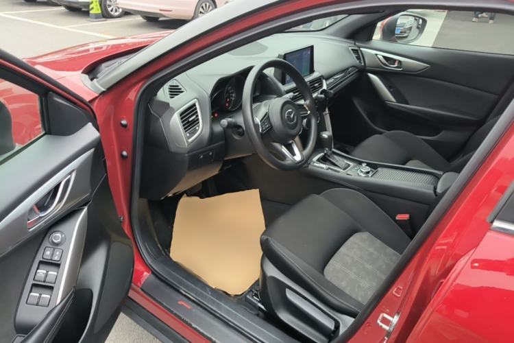 Used Mazda CX-4 2018 2.0L Automatic Two-Wheel Drive Blue Sky Dynamic Version China V Standard Driver Seat