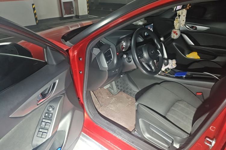 Used Mazda CX-4 2018 2.0L Automatic Two-Wheel Drive Blue Sky Exploration Version China V Standard Driver Seat