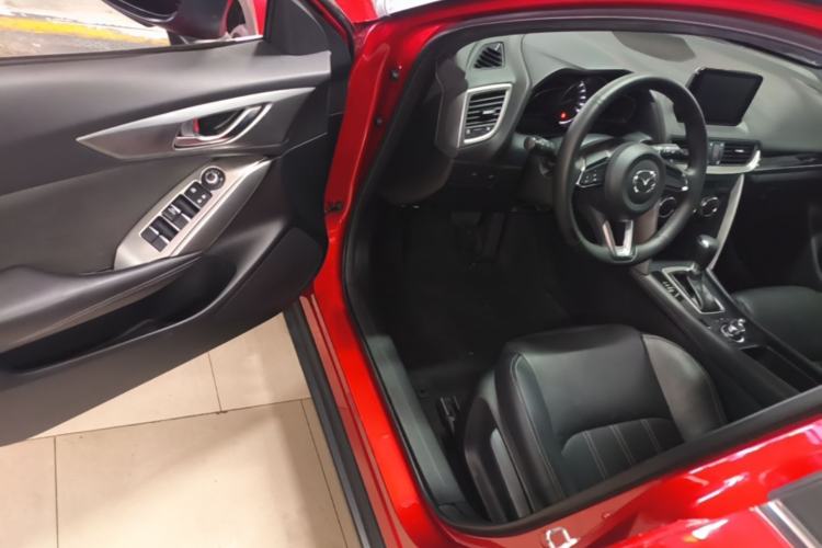 Used Mazda CX-4 2018 2.0L Automatic Two-Wheel Drive Blue Sky Dynamic Version China V Standard Driver Seat